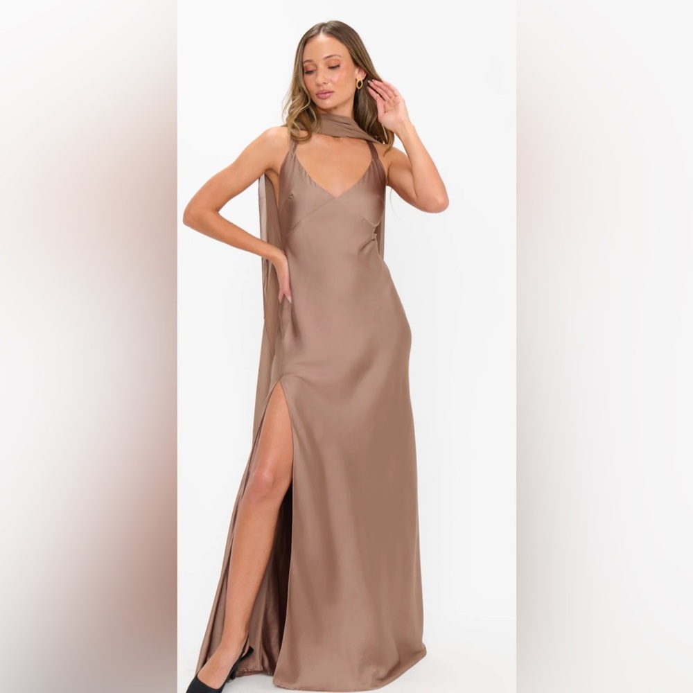 Show me your mumu anderson dress and neck scarf